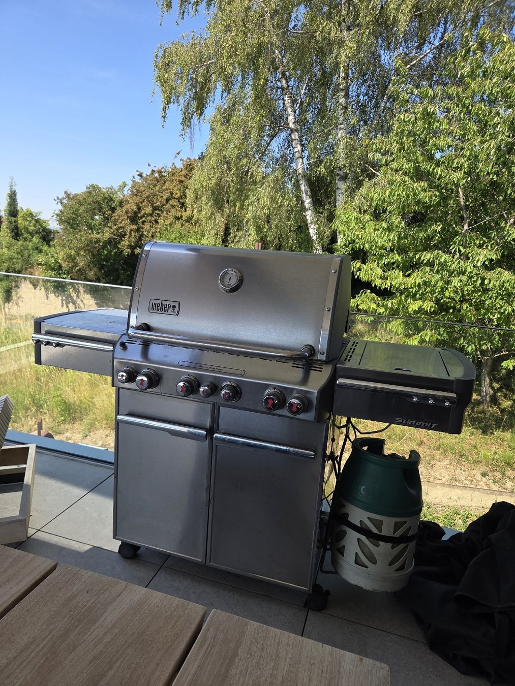 Grils: Weber Summit sear station – D'occasion à Lugnorre par Hbsvo