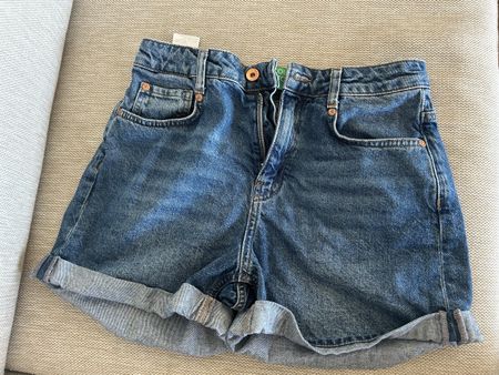 Short united colors of benetton size 27