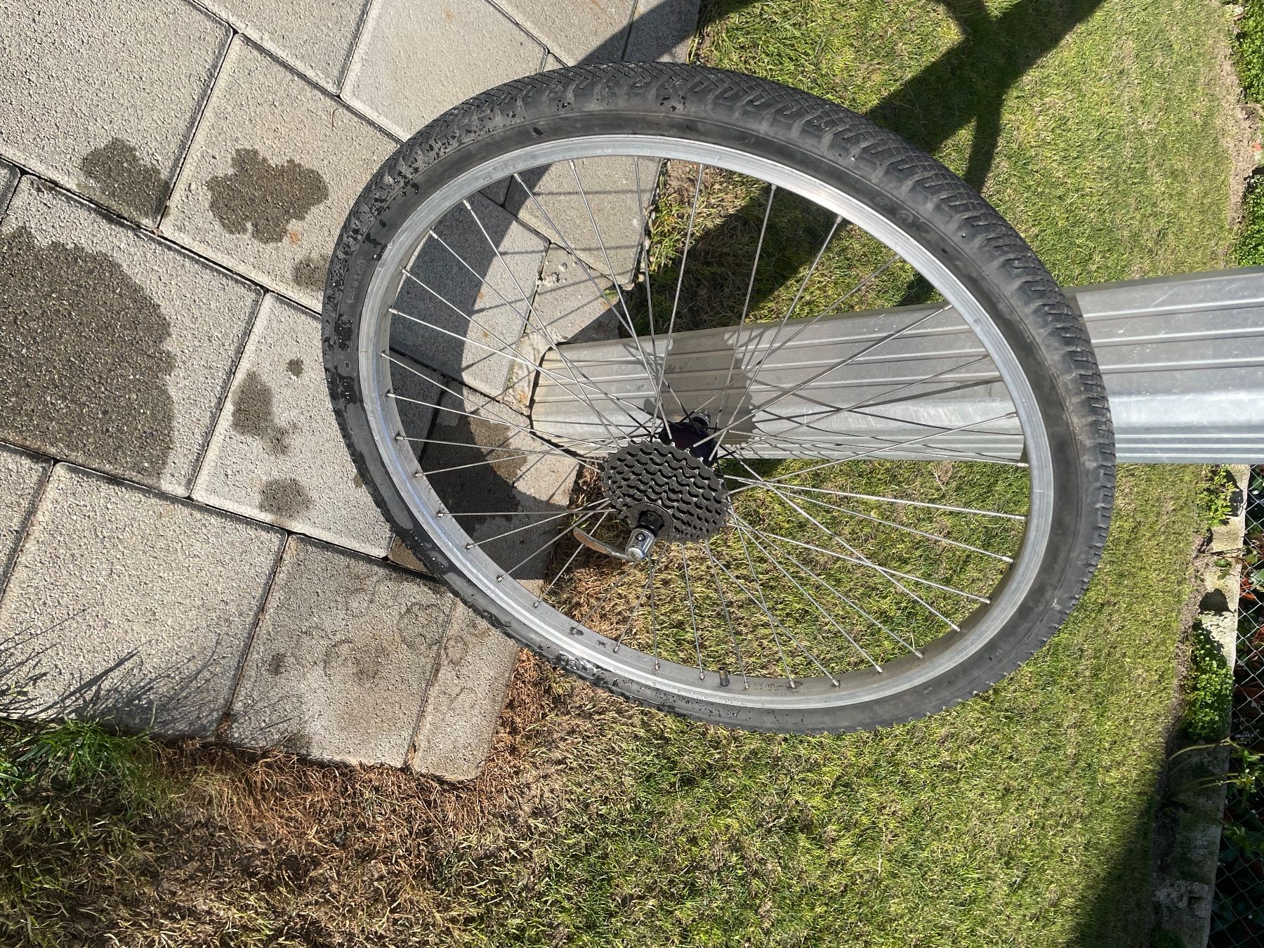 Pezzi di ricambio: Velo Komplettrad 26 Zoll – Usato da Killwangen venduto da Roki67