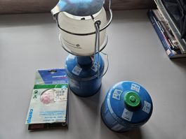 Campingaz Lampe mit 2 Gaskartuschen und Glühstrümpfe