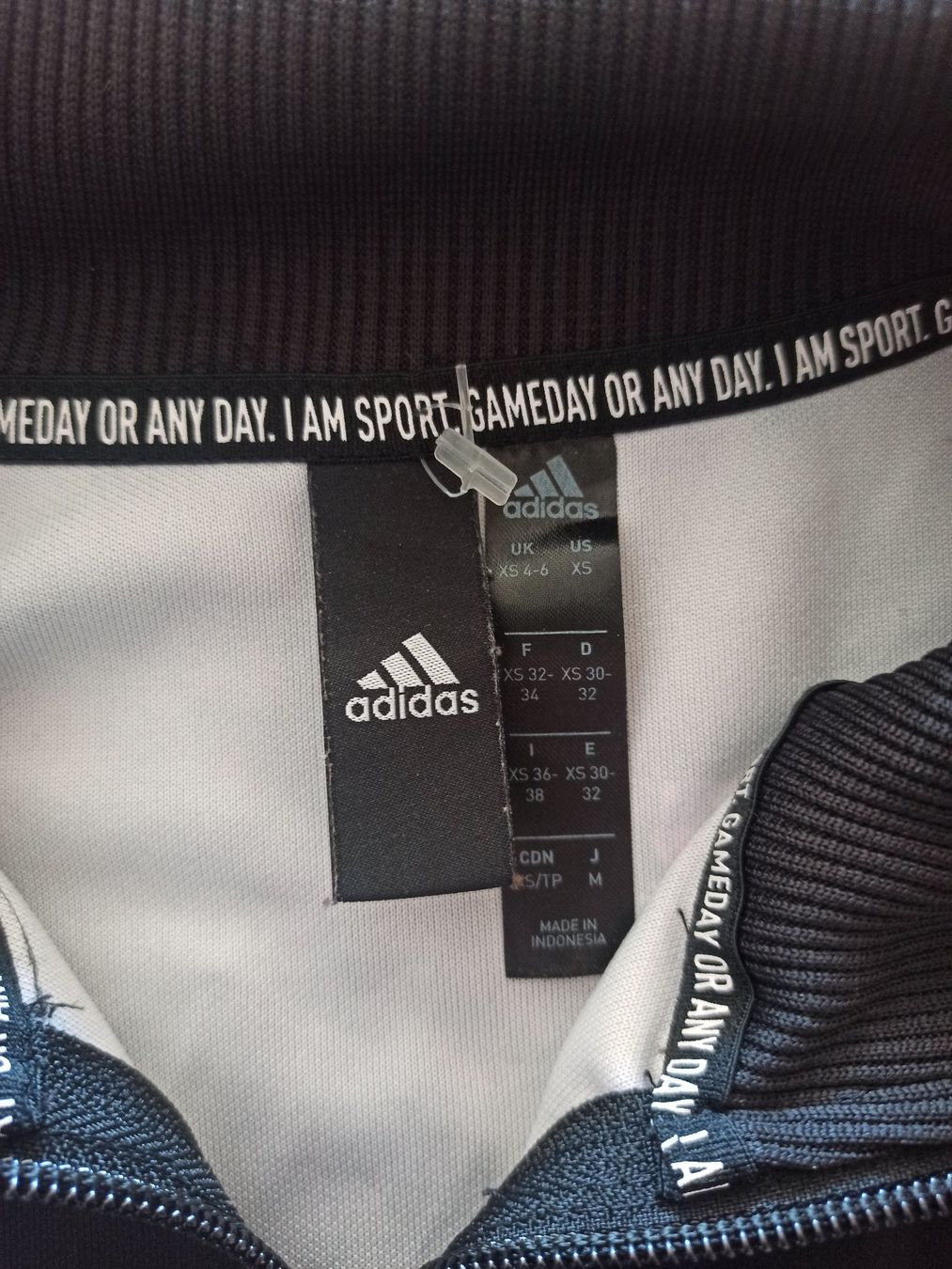 Adidas Vestes: Veste Adidas – D'occasion à Fresens par As2_Caro 2