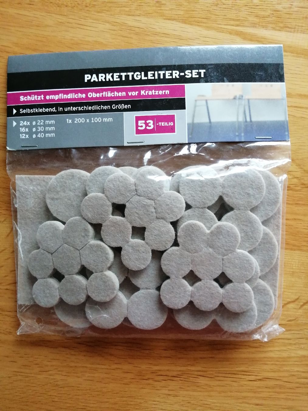 Aufkleber: Parkettgleiter-Set neu & originalverpackt – Neu und originalverpackt aus Honau von holunder3