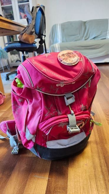 Ergobag Kindertaschen: Mädchen Schultasche - "ErgoBag" 5- teilig – Gebraucht aus Brig von Mike69 1