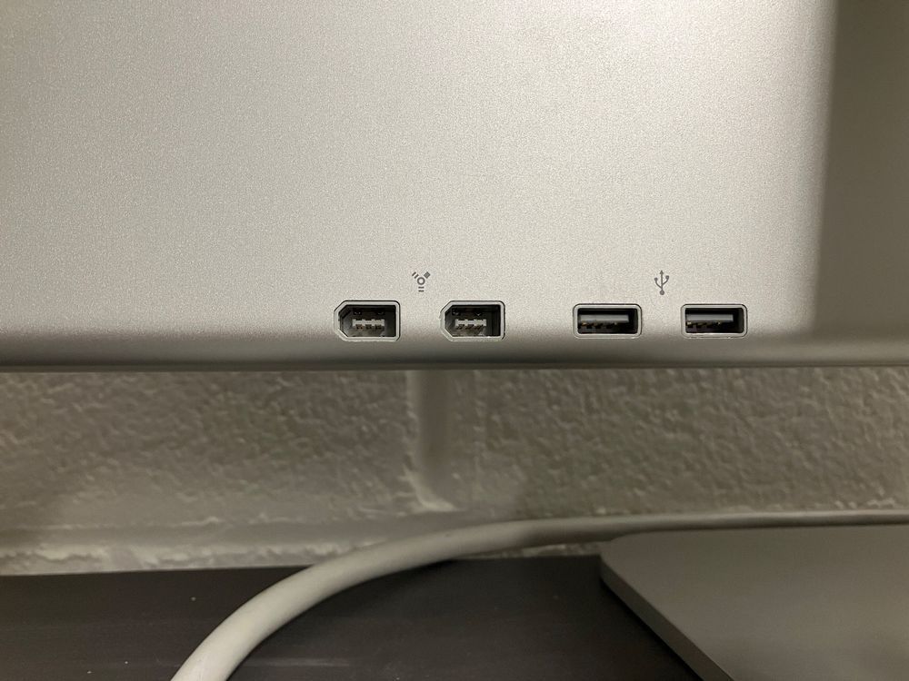 Monitore: Apple Cinema HD Display – 30 Zoll – Gebraucht aus Adliswil von Busys 1