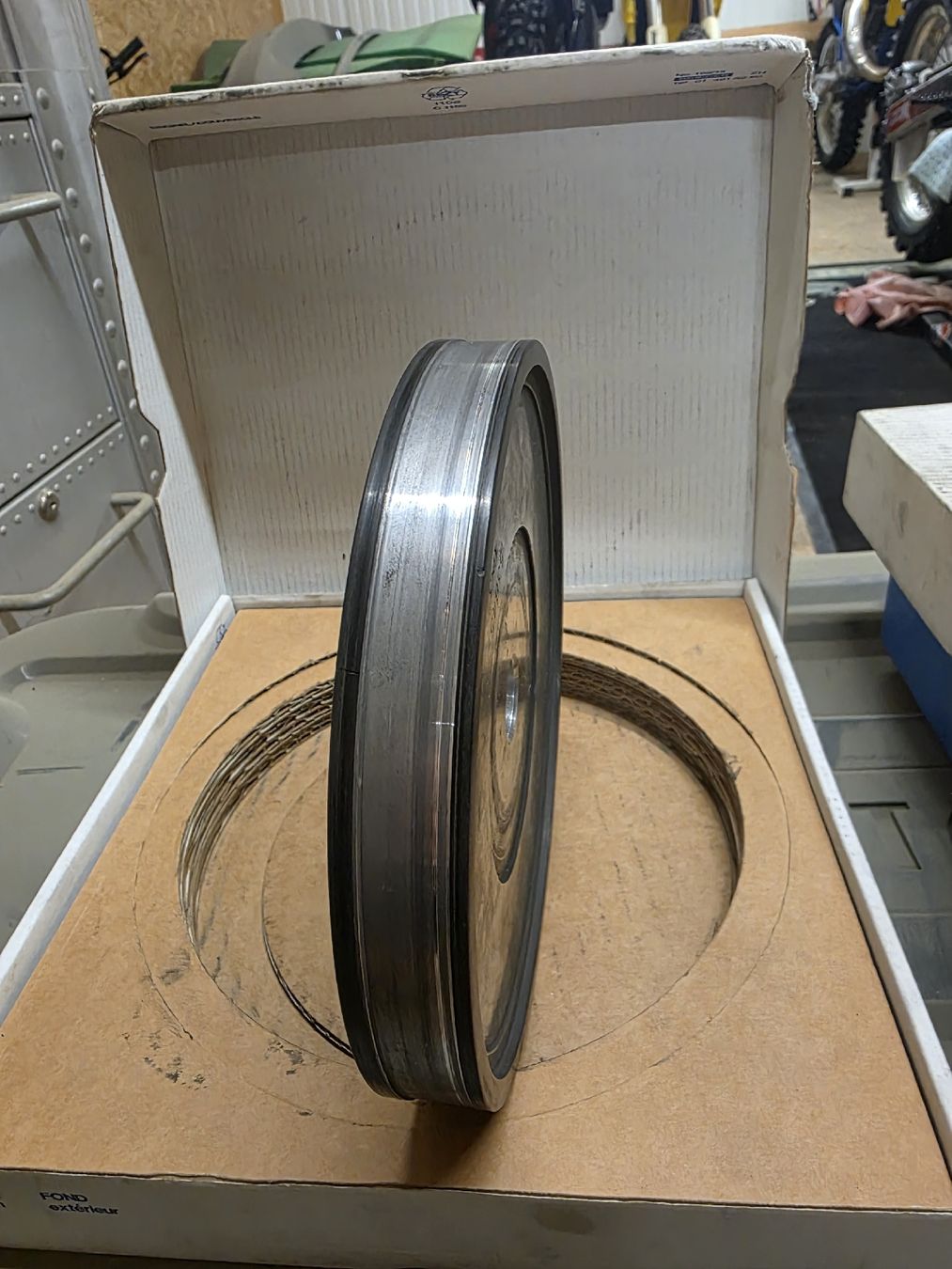 Tutti gli attrezzi: Meule diamant pour machine Agathon – Usato da Le fuet venduto da Alan1414 2
