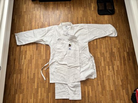 Kimono karaté kumite Adidas WKF 150/160 cm