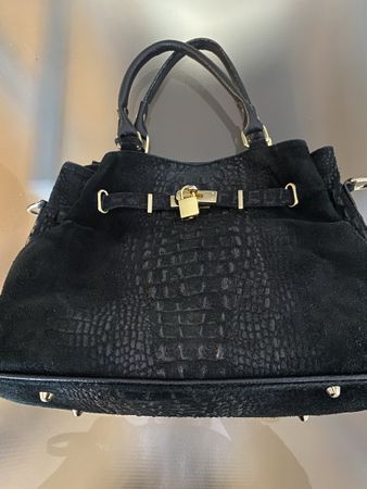Schwarze Tasche aus Rindsleder 
