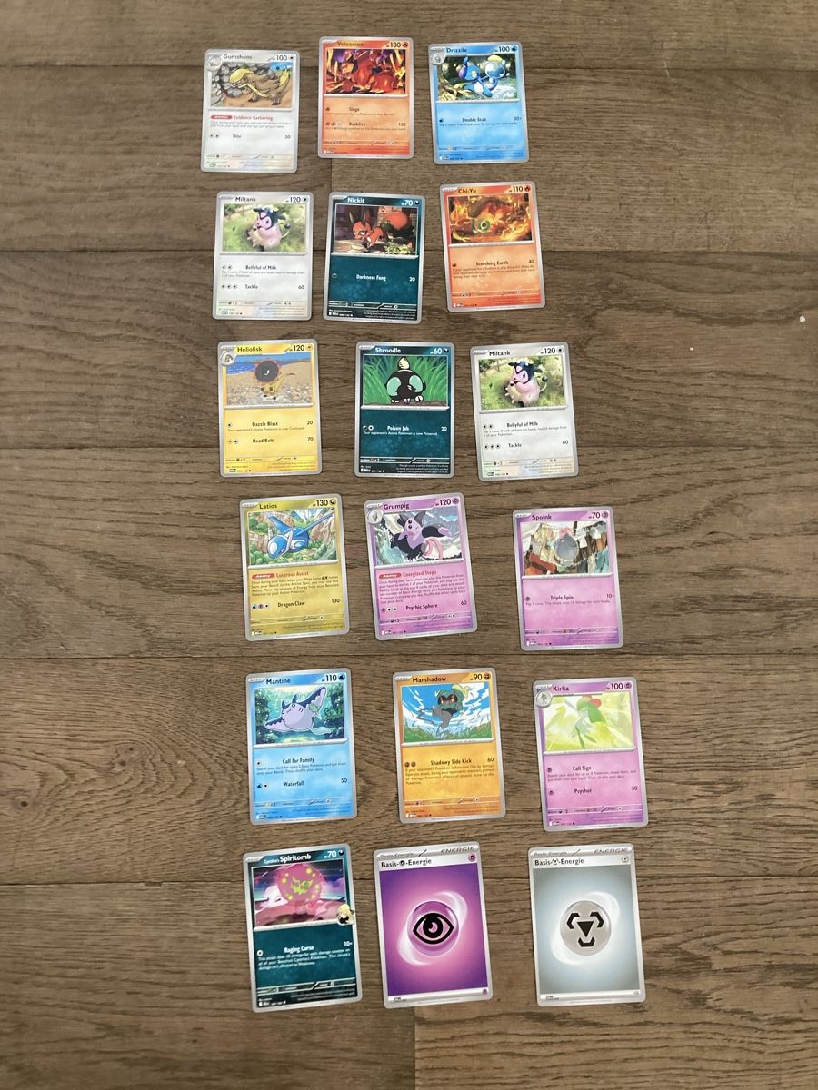 Pokémon Carte collezionabili: 18 Pokémon Karten – Usato da Uznach venduto da galadriel2009 1