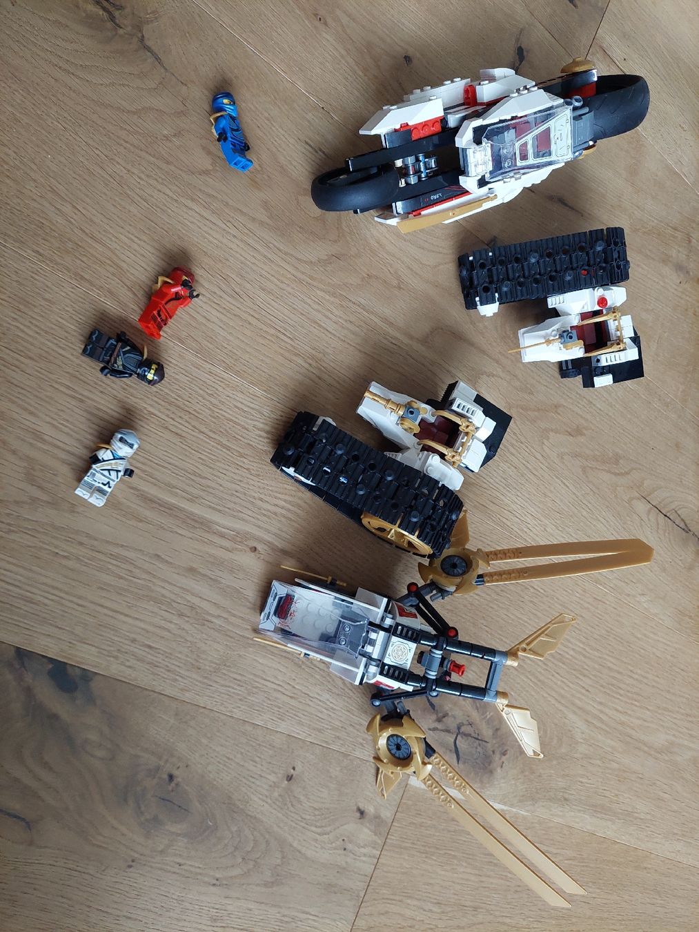 Lego Kit di costruzioni: Lego Ultraschall Raider 71739 – Usato da Bernhardzell venduto da tokehsv 2