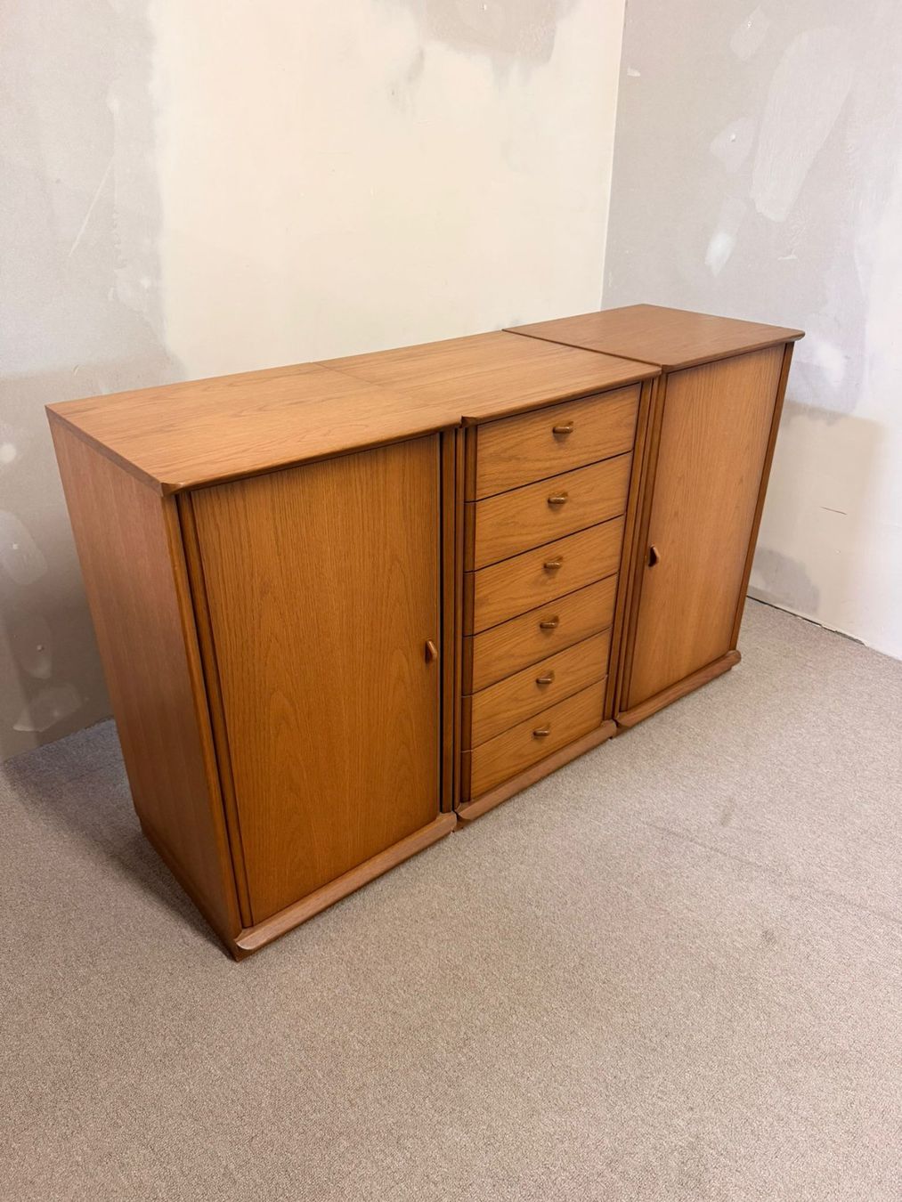 Cassettiere: 3 tlg. Mid Century Eiche Kommode Sideboard Schweizer Produkt – Usato da Rickenbach ZH venduto da Der-Insider 2