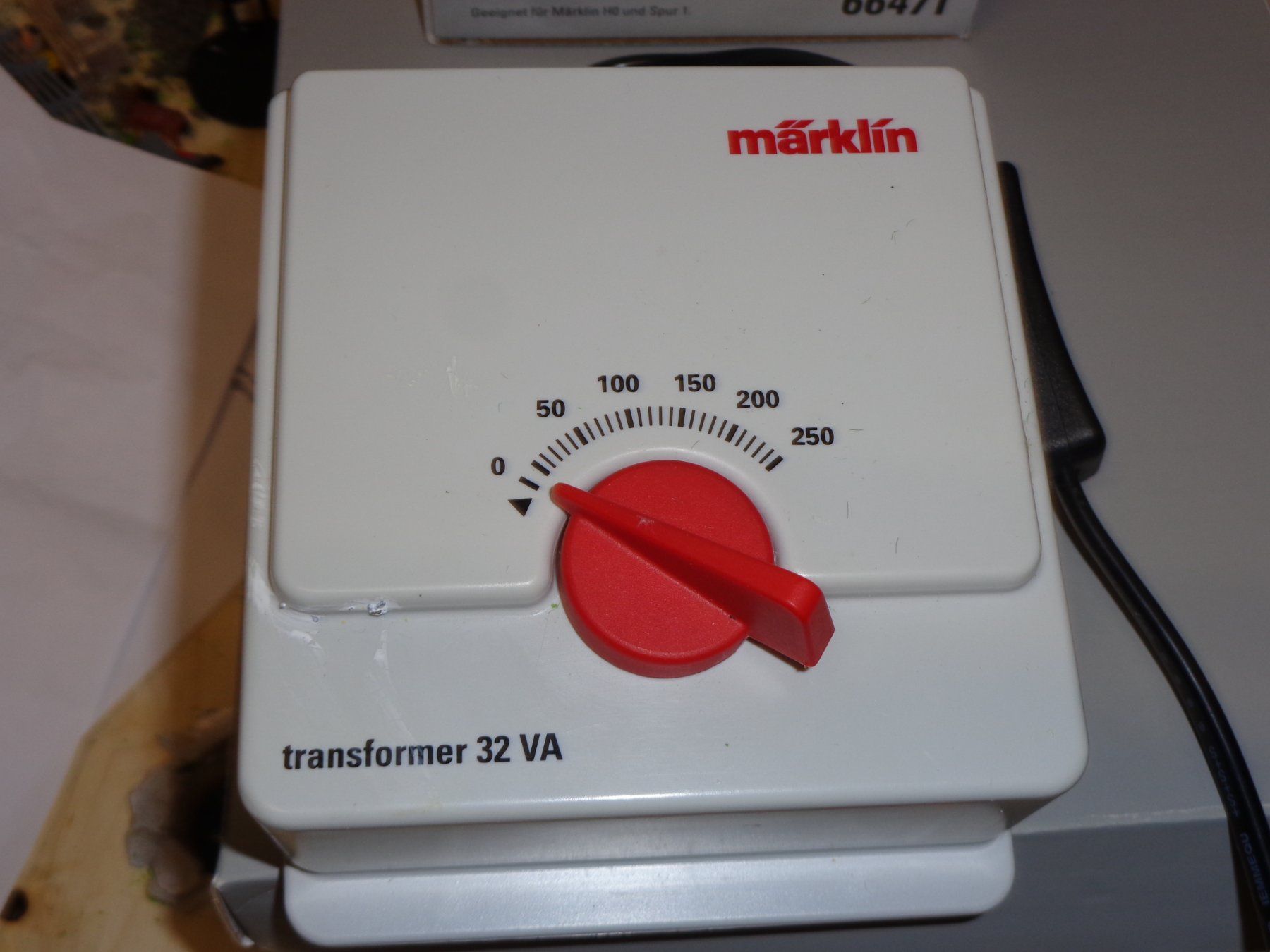 Märklin Modellini di ferrovie: Märklin 66471Sicherheits Transformer mit Ein und Ausschalter – Usato da Untersiggenthal venduto da Franz070