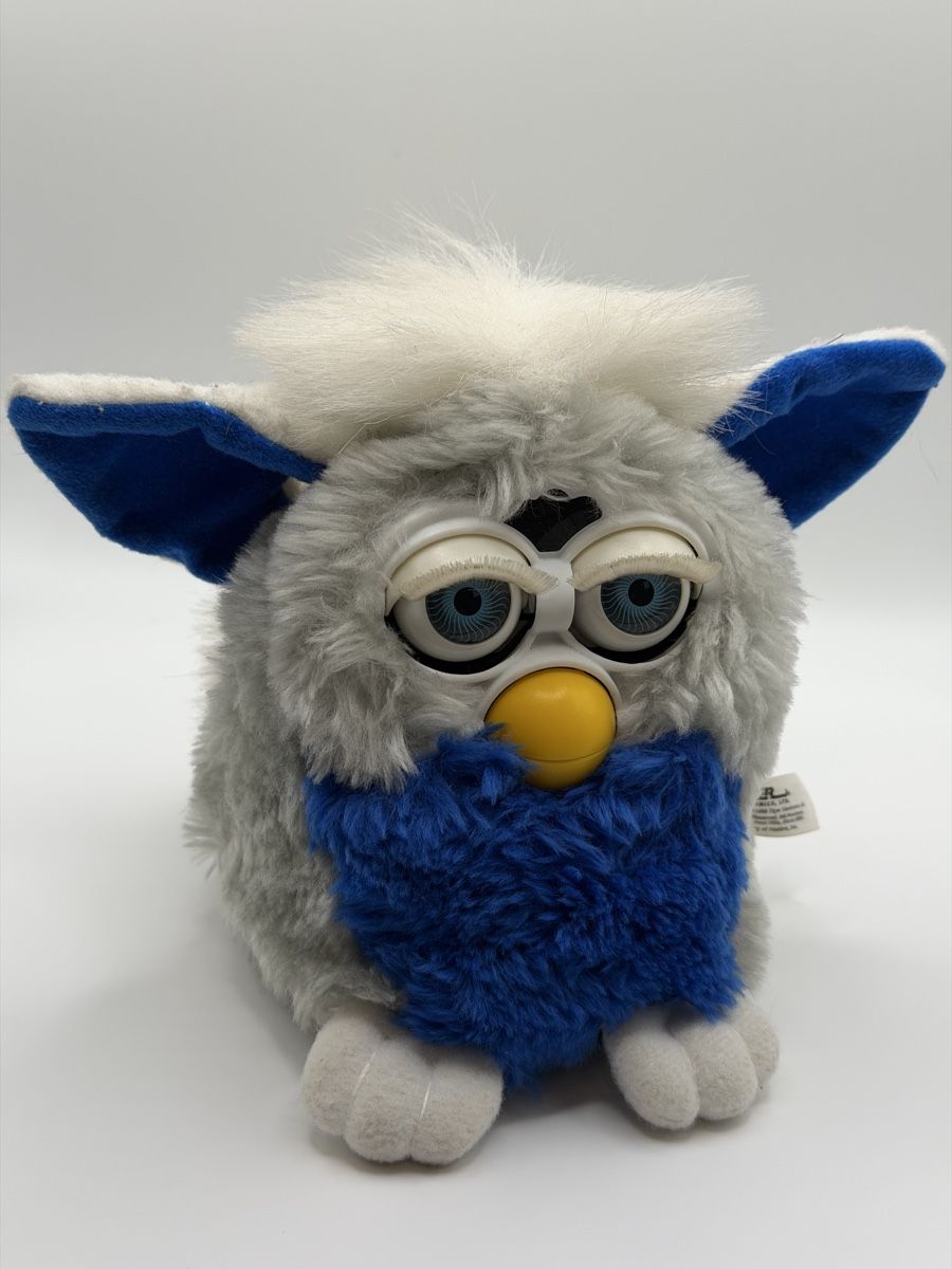 Giocattoli: Furby Tiger Electronics 1999 Plüschtier grau blau – Difettoso da Altenrhein venduto da Riccidp