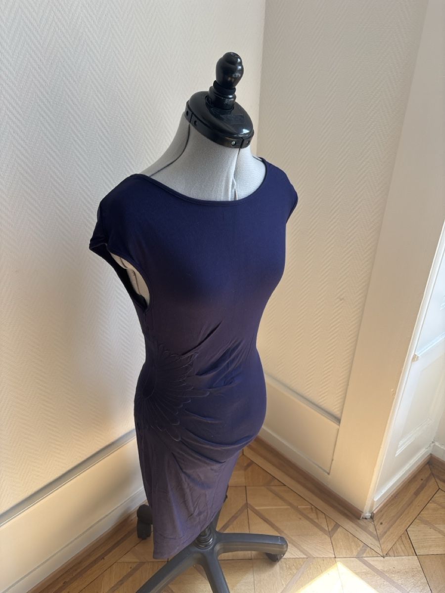 Kleider: Robe marine taille s drapée bon état – Gebraucht aus Genève von fan_5n8s