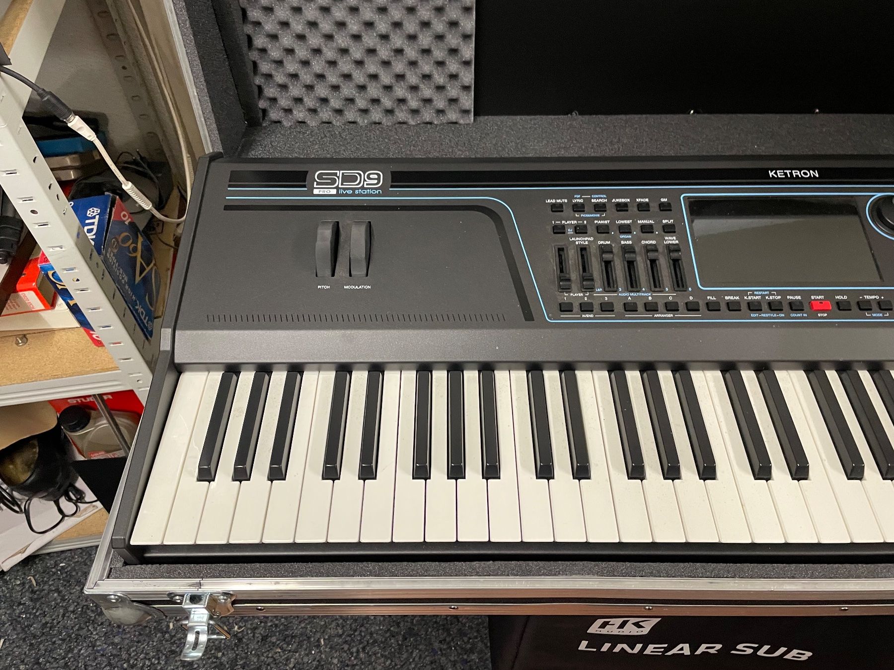 Ketron Strumenti musicali: Ketron SD 9 Pro – Nuovo (secondo la descrizione) da Suhr venduto da Audiobruno 4