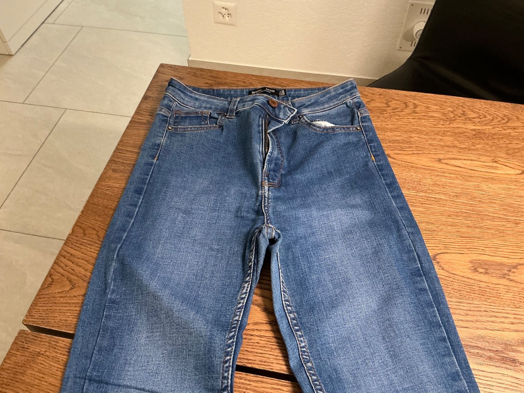 Bershka Jeans: Neue Bershka Jeans Gr.38 – Nuovo (secondo la descrizione) da Würenlos venduto da Tina48 1