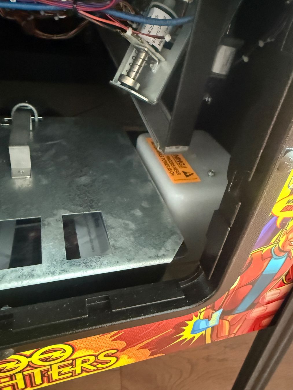 Stern Pinball Flipper: Stern Foo Fighters Premium – Usato da Holderbank AG venduto da JohnPaul76 2