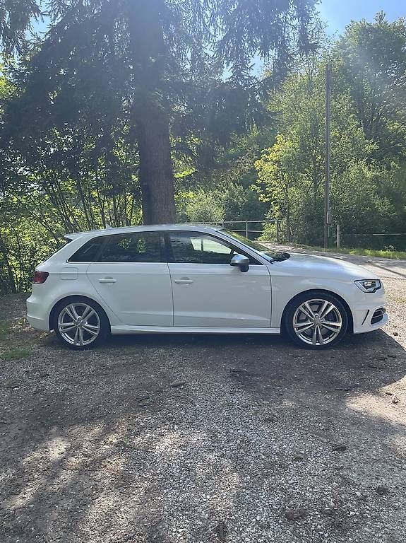 Audi Automobili: Audi S3 – Usato da Fribourg venduto da val_9pvg 1