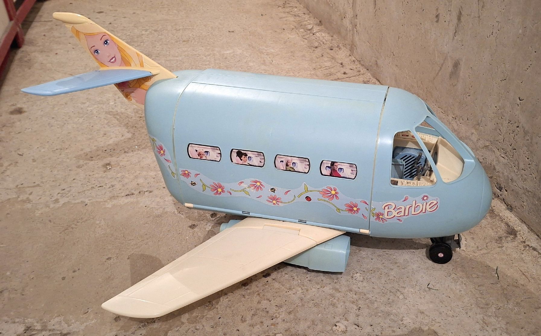 Jouets: Avion Barbie vintage  – D'occasion à Seiry par Loli28
