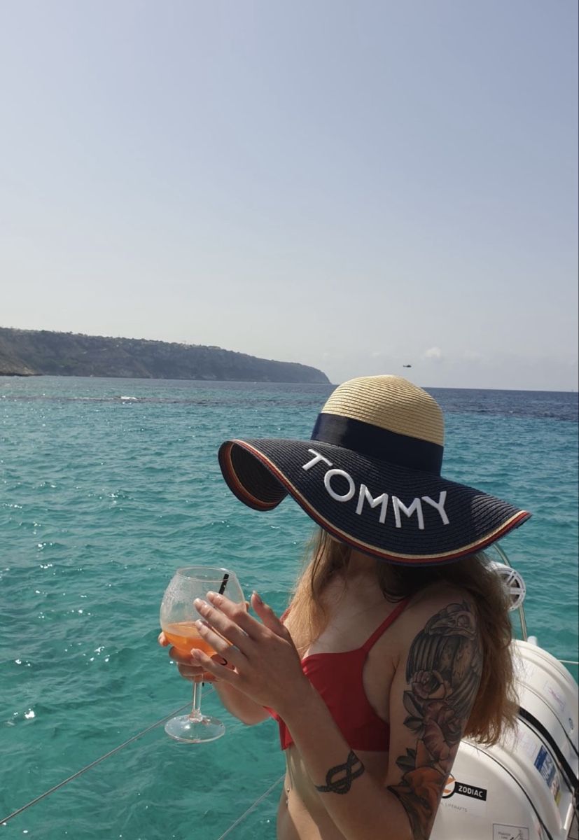 Tommy Hilfiger Copricapi, berretti & cappellini: Tommy Hilfiger Hut – Usato da Frauenfeld venduto da vanyllua