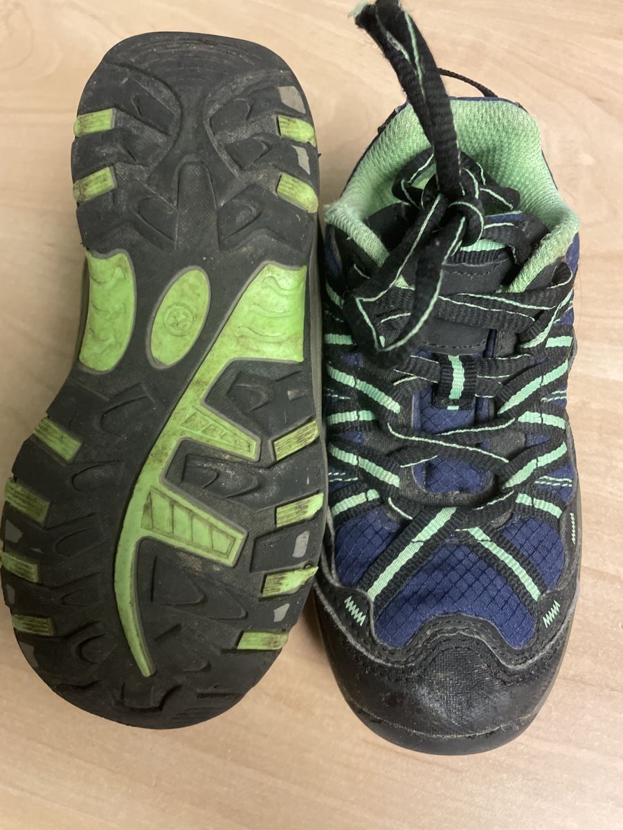 Scarpe per ragazzi: Kinder Wanderschuhe, Gr.29/Migros – Usato da Obergerlafingen venduto da cabo4 2