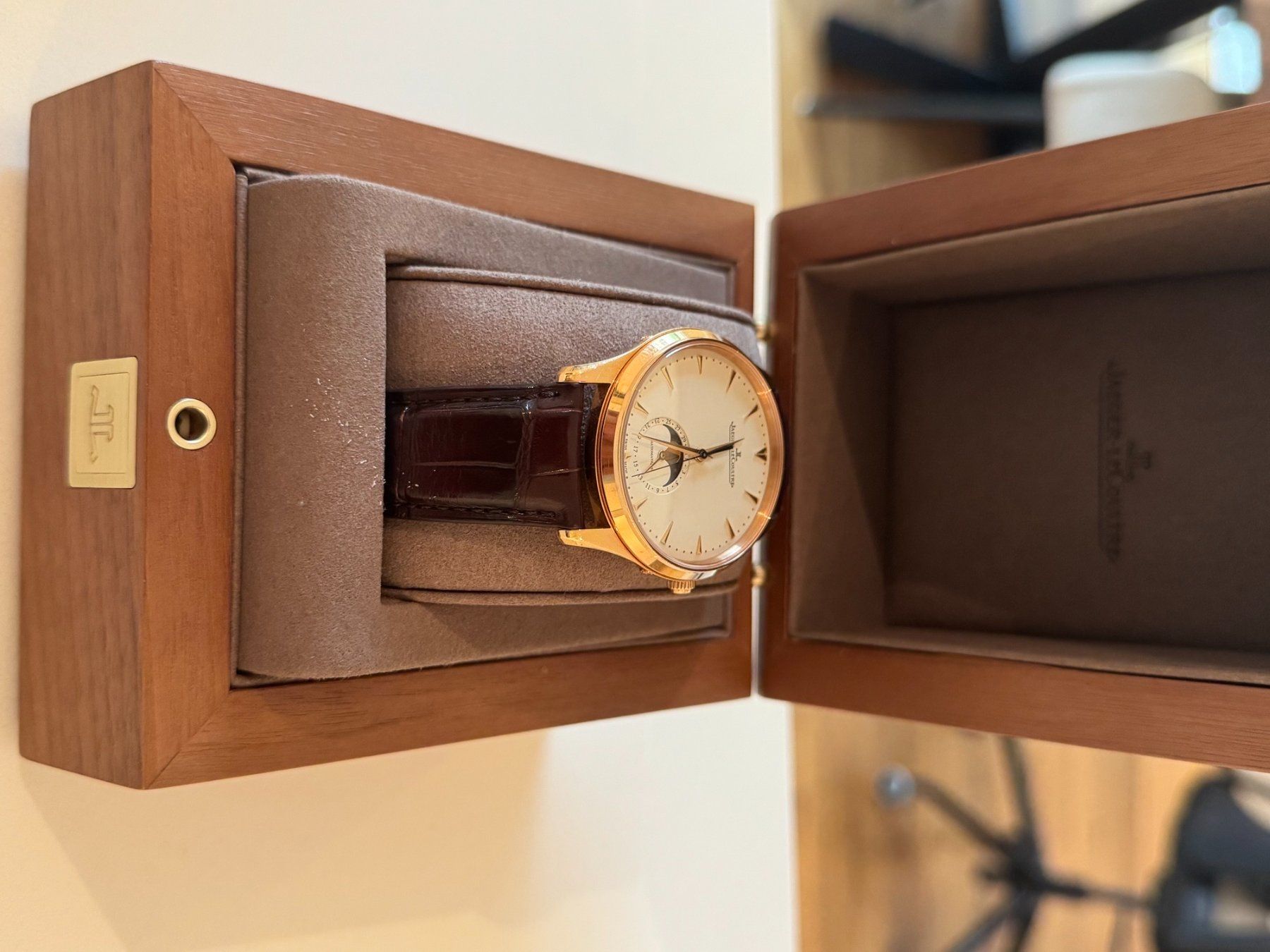 Jaeger-Lecoultre Uhren: Jaeger-LeCoultre Master Ultra Thin Moon - Pink Gold Case - E – Gebraucht aus Kilchberg ZH von jua_9nds 2