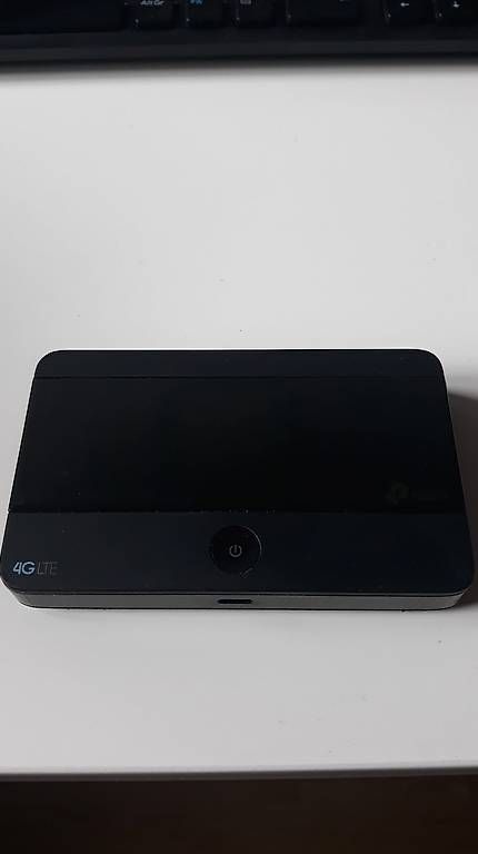 Modem & Router: Router Mobile Hotspot TP-Link – Usato da Carrouge VD venduto da flj_b8wc