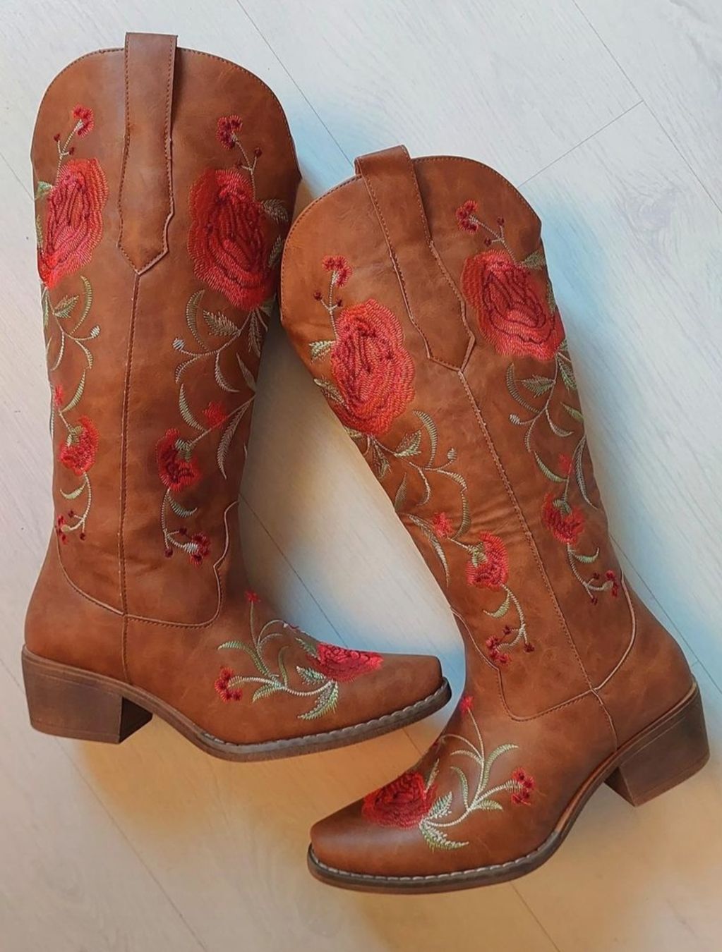 Chaussures femmes: Cowboy Stiefel – Neuf (Voir description) à Brunnen par CHOUCHOU.