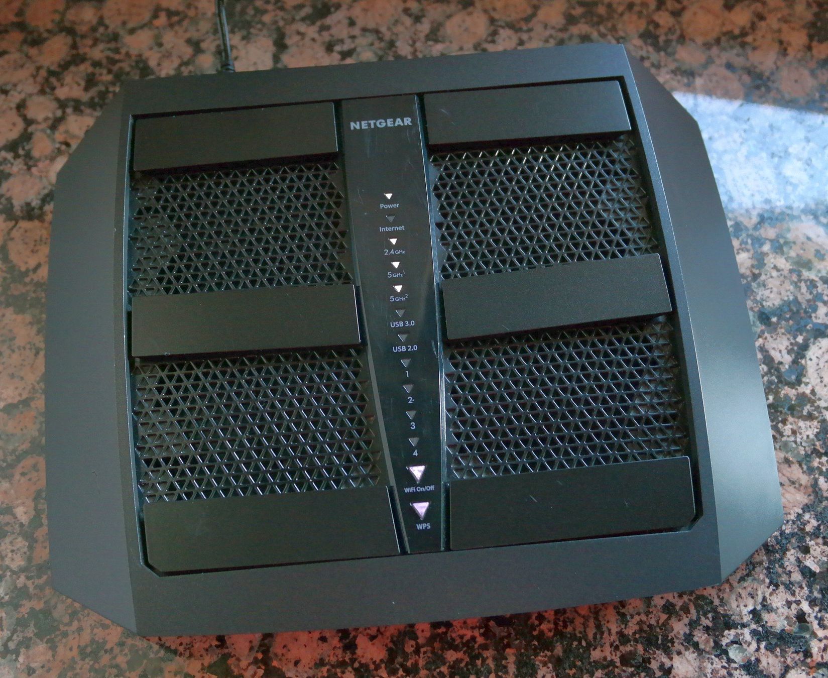 Netgear Modems & Router: Router Netgear R8000 Nighthawk X6 AC3200 – Gebraucht aus Aeugst am Albis von Ldavinci 1