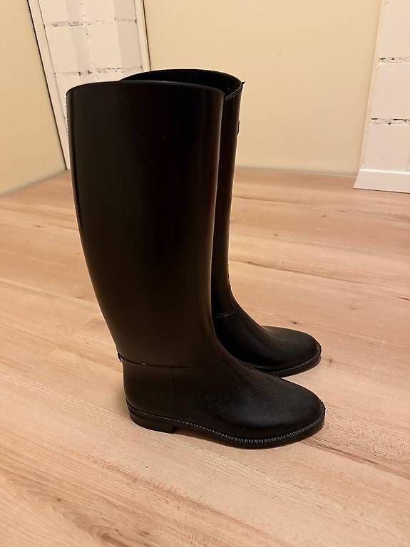 Chaussures hommes: Gummireitstiefel schwarz Gr. 35 – D'occasion à Widnau par Daniel81 1