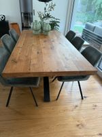 Esstisch aus Holz