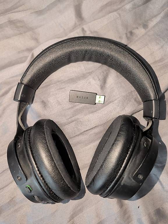 Razer Cuffie: Casque de jeu Razer Kraken V3 pro – Usato da Collombey venduto da dan_kf9j