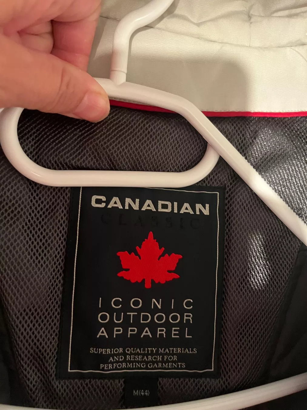 Canada Goose Vestes: Jacke – D'occasion à Brugg AG par Ljubinka0410 2