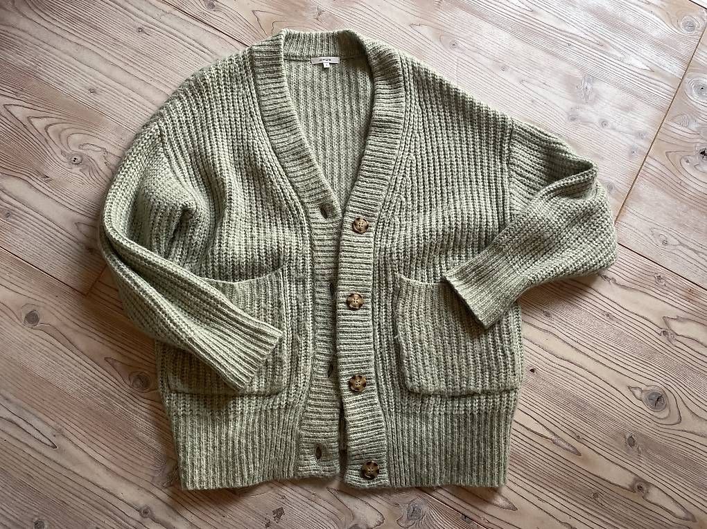 Pullover & Sweatshirts: Opus Strickcardigan / Winterpulli – Gebraucht aus Ipsach von Cynicat