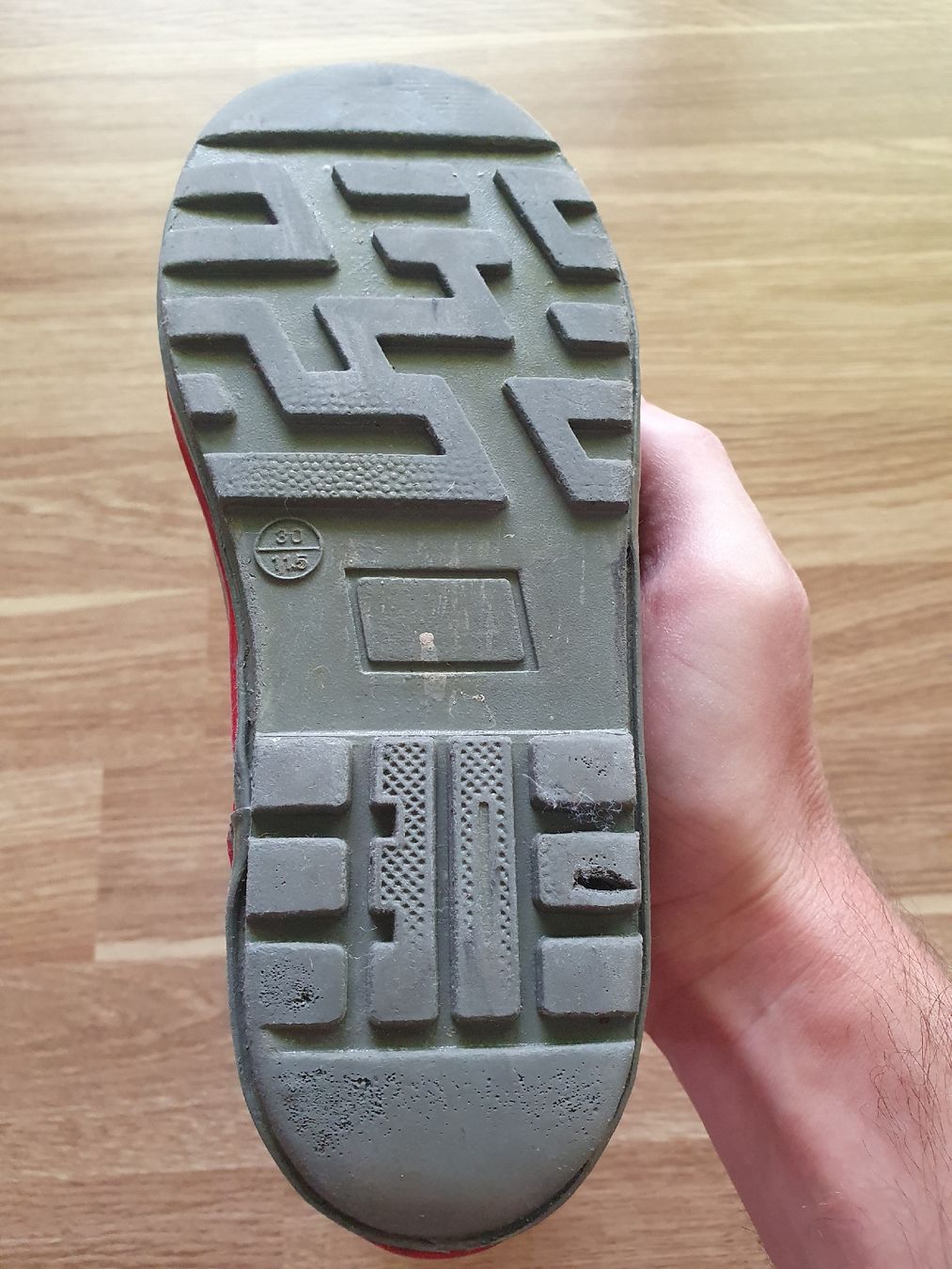 Scarpe per ragazzi: Kinder Gummistiefel, Gr. 30/11.5 – Usato da Zürich venduto da Trei05 2