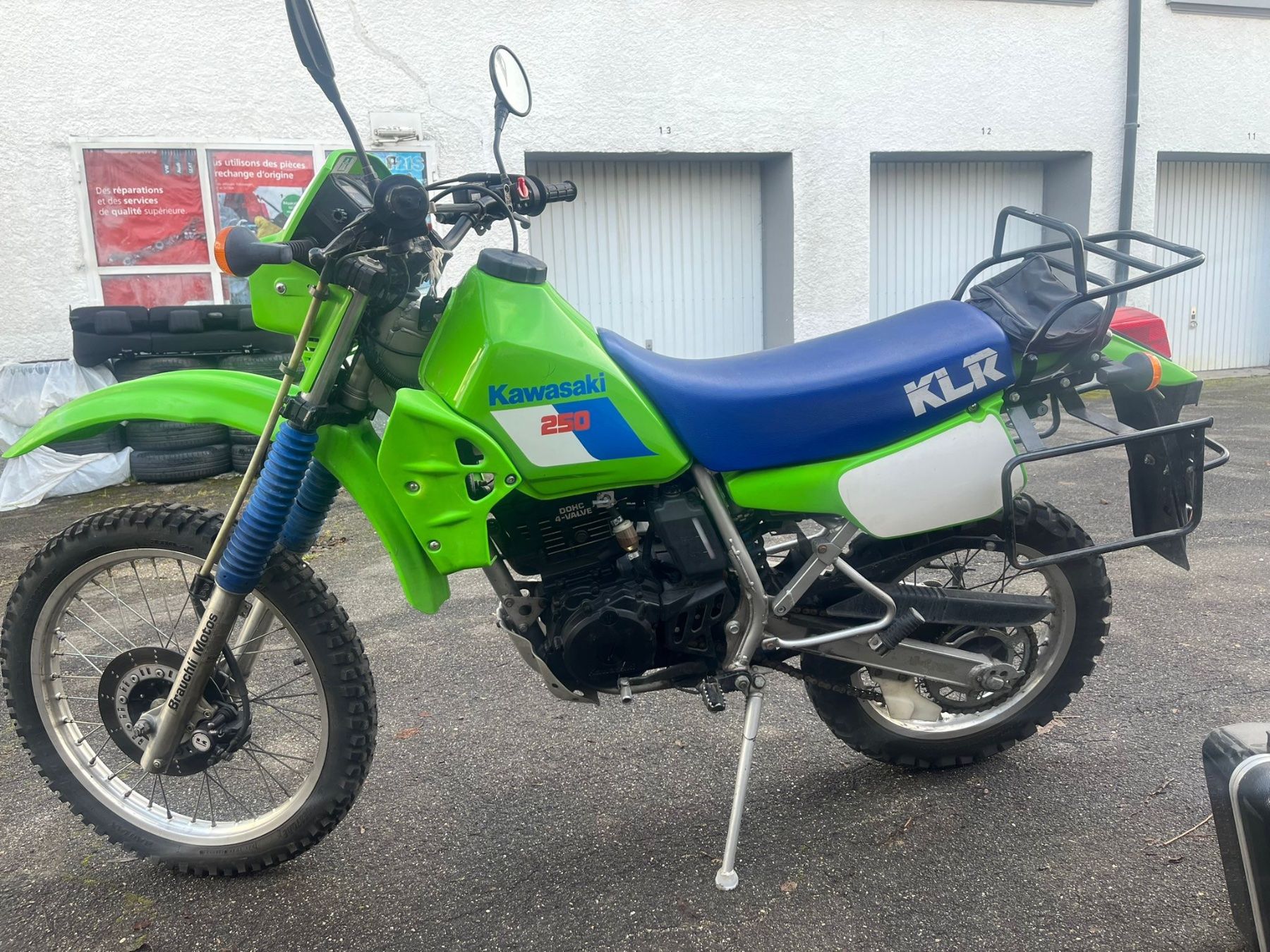 Kawasaki Enduro: Kawasaki KLR 250 – D'occasion à Tramelan par Cortos446