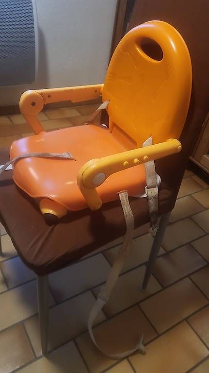 Seggioloni: Chaise haute Rehausseur - Chicco – Usato da Bulle venduto da EllaFamily 4