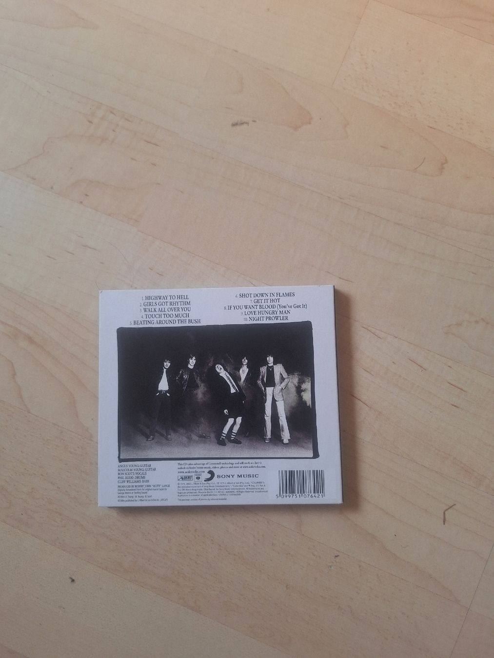 CD: AC/DC - Highway to Hell CD Klassiker Rock – Usato da Altwis venduto da urs_2q5c 2