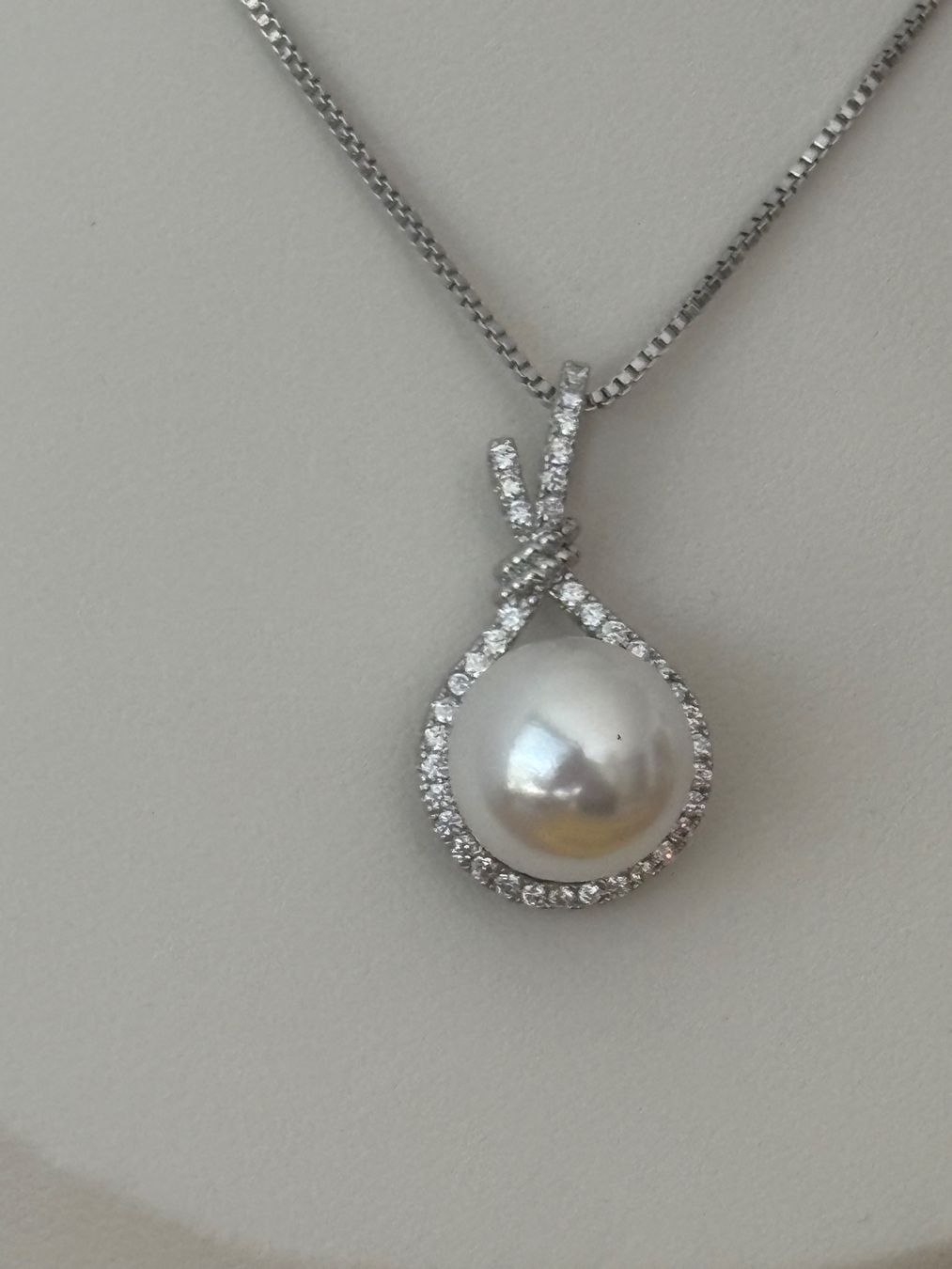 Catenine: Luxus Elegante Kette Farbe :Silber Kunstperlen – Nuovo (secondo la descrizione) da Biel-Bienne venduto da Roserosse13 2