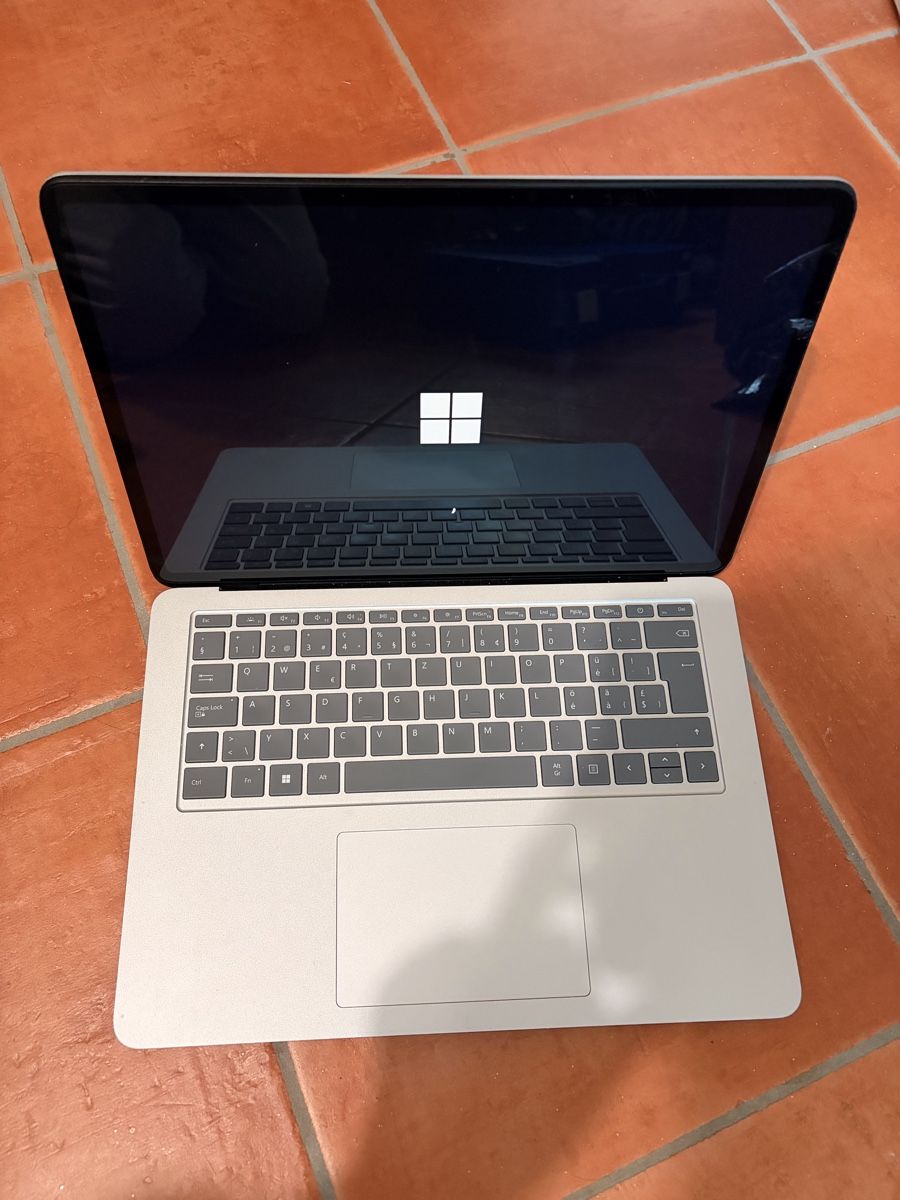 Microsoft Portables: Microsoft Surface Laptop Studio – D'occasion à Winterthur par Leo10.07