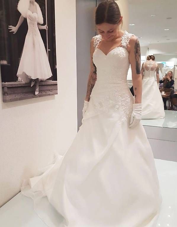 Vestiti: Zauberhaftes Hochzeitskleid Gr. S MEGA PREIS – Usato da Baden venduto da Mary-Lu12 2