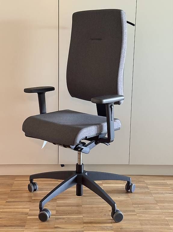 Sitag Stühle: Bürostuhl Sitag SITAGPOINT – Gebraucht aus Zürich von monoroc