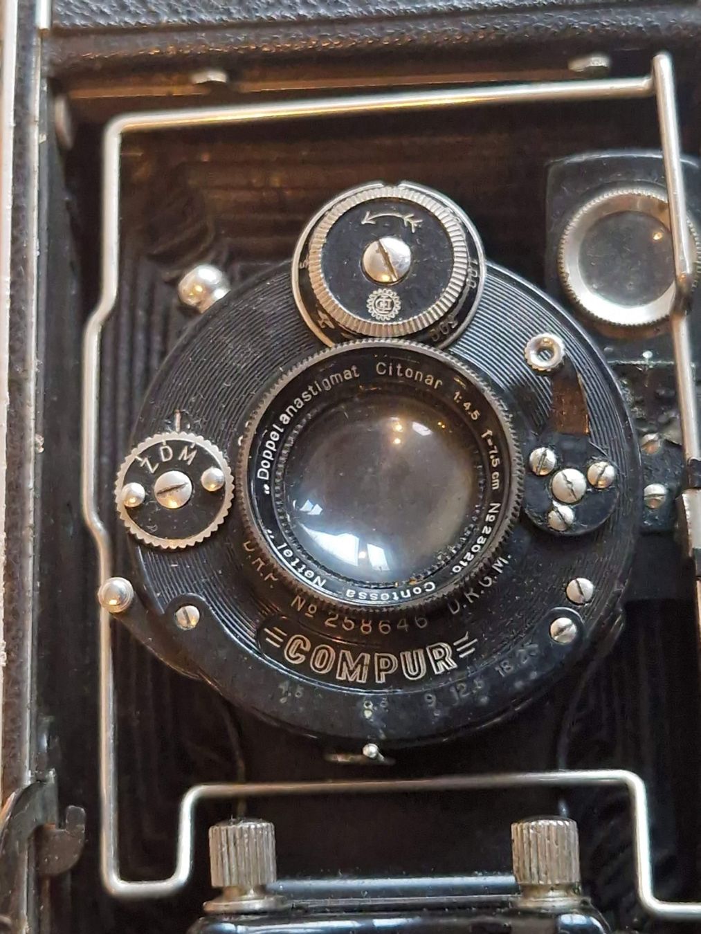 Appareil photo: Cocarette Kamera, Contessa-Nettel, 6x9cm – D'occasion à Zürich par schneiters 9