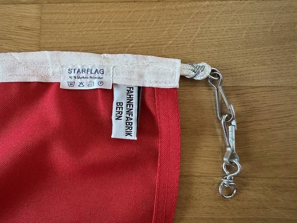 Bandiere: Schweizerfahne 1 x 1 m – Usato da Belp venduto da mar_d6w8 1
