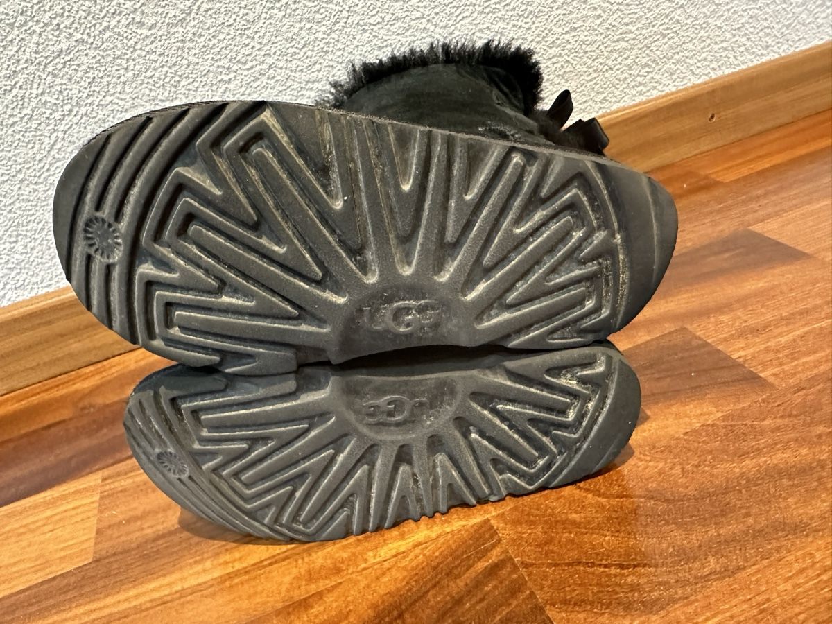 Ugg Schuhe für Mädchen: UGG Gr. 32,5 – Gebraucht aus Glattpark(Opfikon) von Glatt19 3
