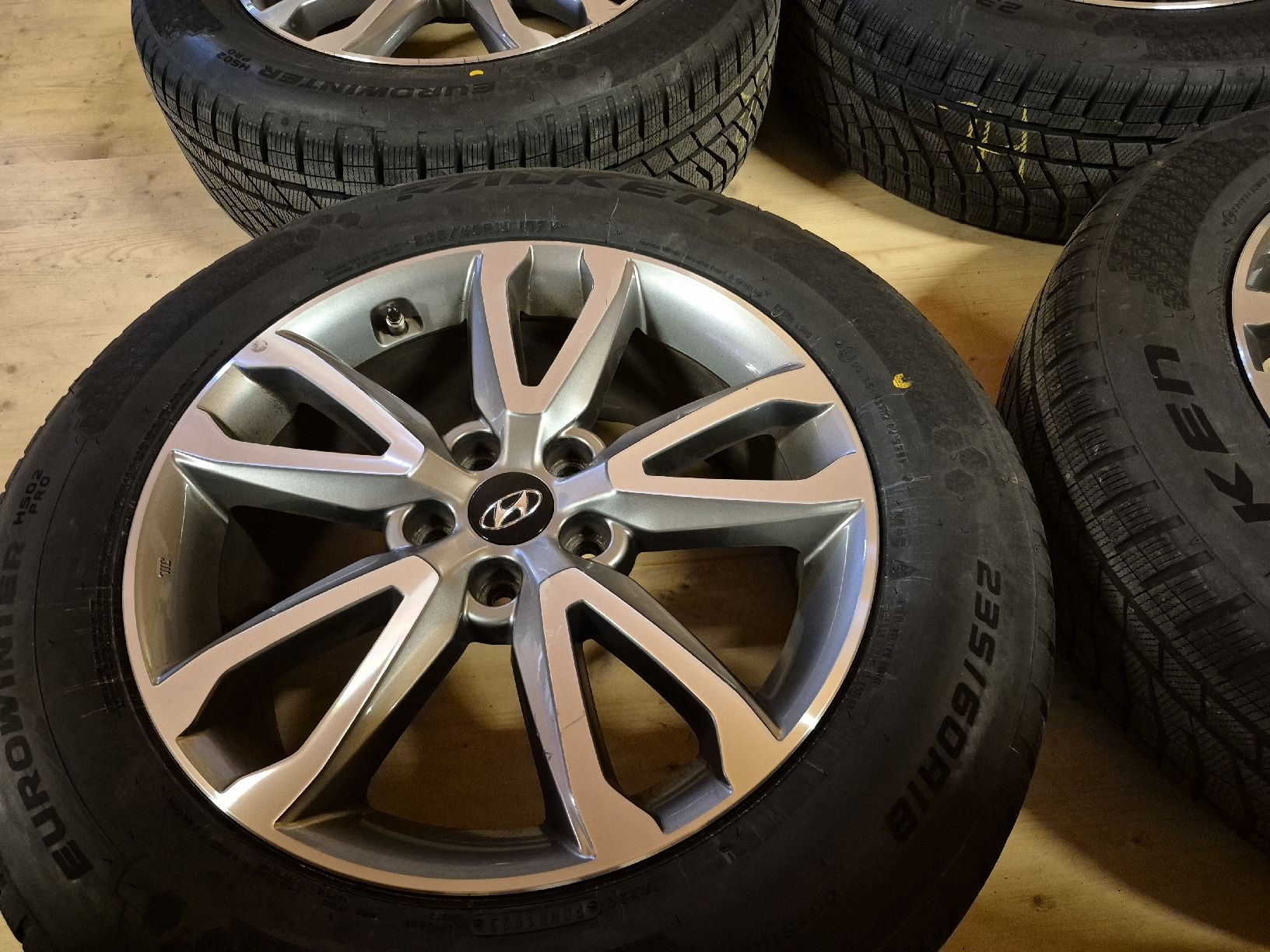 Pneumatici & Ruote complete: Winterräder Hyundai Santa Fe – Usato da Oberuzwil venduto da Auto-Hilber 3
