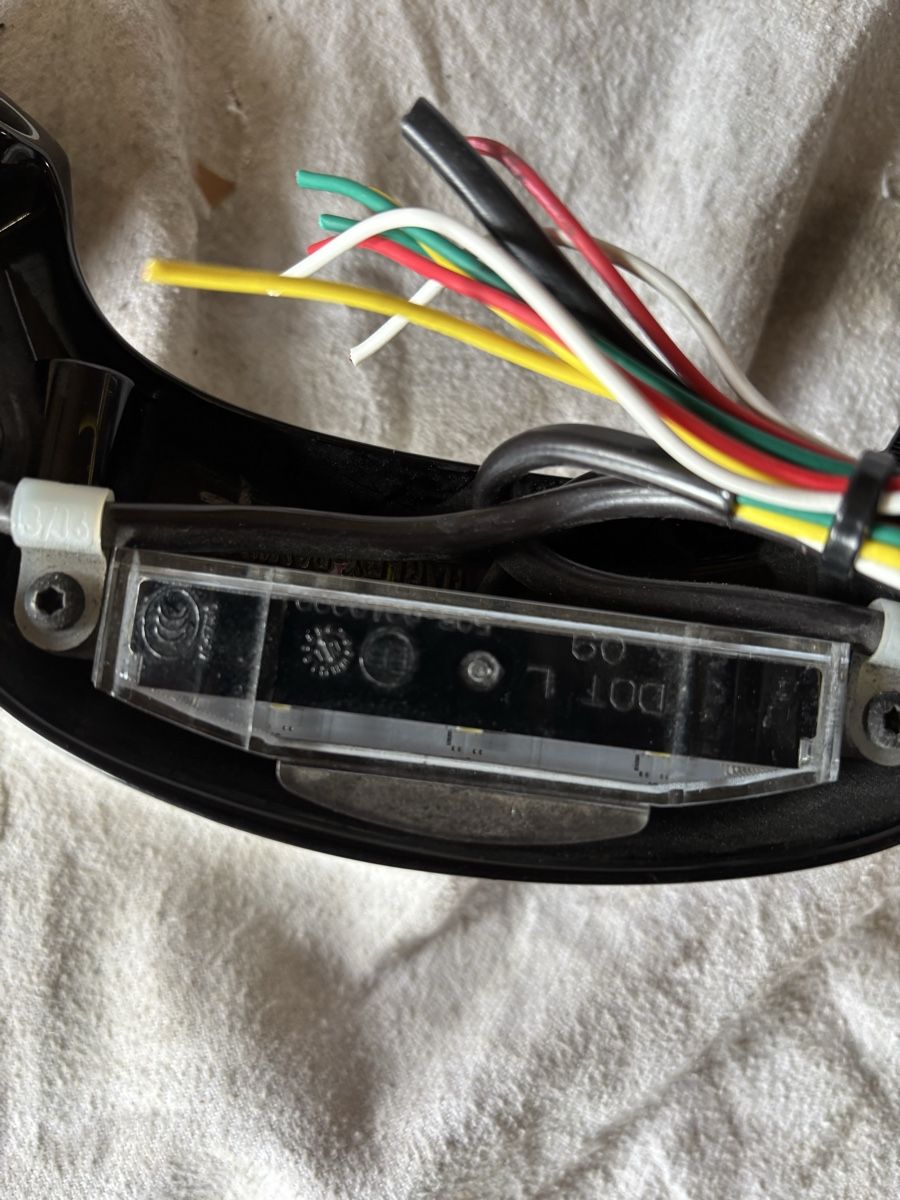 Harley-Davidson Tutti i ricambio per moto: Harley Davidson Blinker Rücklicht Bremslichtbalken – Usato da Schötz venduto da Harley35 5