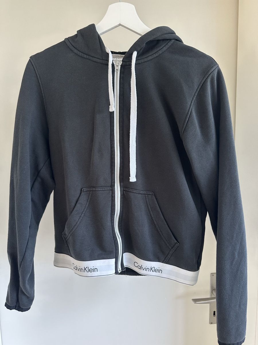 Calvin Klein Giacche: Calvin Klein Hoodie Full Zip – Usato da Gerlafingen venduto da pandaa1
