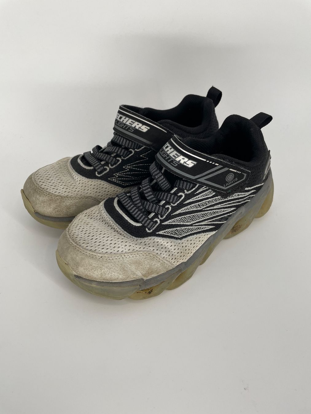 Skechers Scarpe per ragazzi: Skechers Kinderschuhe Sneaker mit Lichtern Gr. 36 – Usato da Auenstein venduto da moin. 3