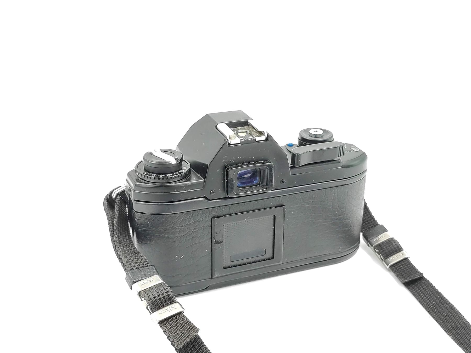 Nikon Fotocamera: Nikon EM "blue button" mit Tragegurt, guter Zustand – Usato da Kreuzlingen venduto da Tewes 1