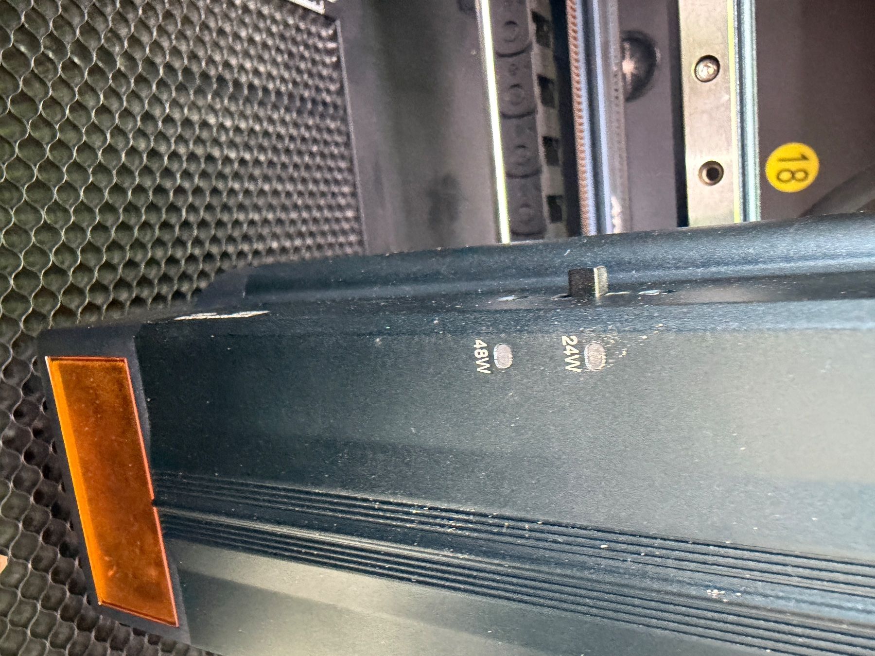 Atomstack Alle Maschinen: ATOMSTACK Diodenlaser 24 / 48 W  inhouse mit Absaugung – Gebraucht aus Habkern von intra88 8